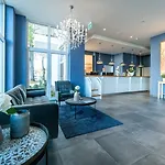 Mueritzpalais 4* וארן